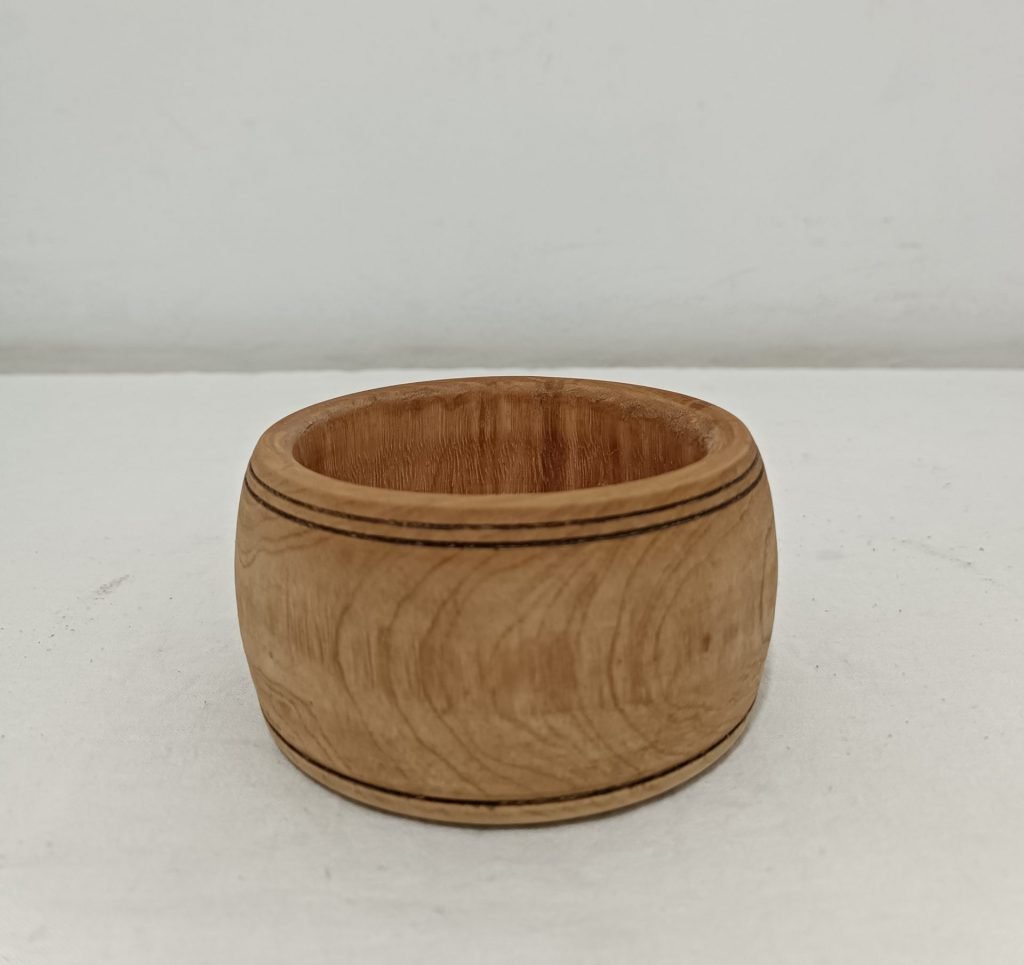 Bol en bois d'olivier