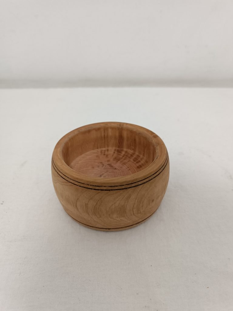 Bol en bois d'olivier