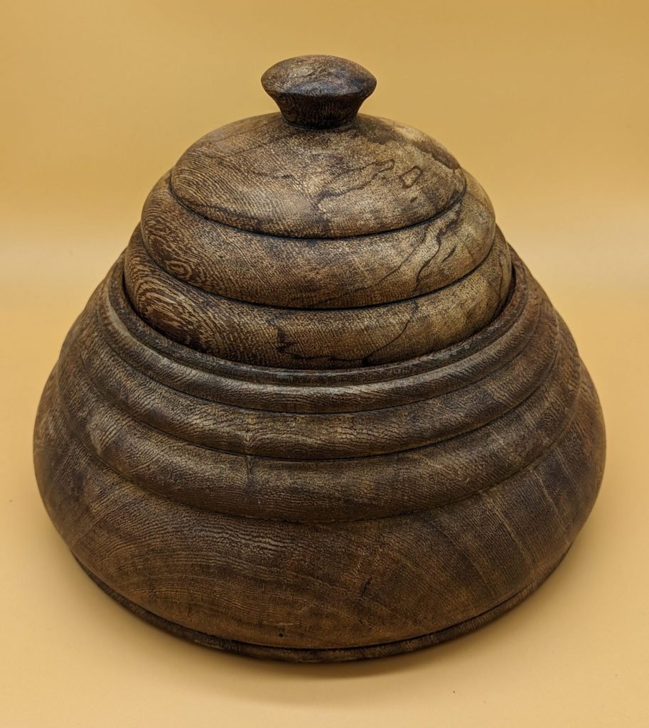 bonbonnière en bois d'acajou