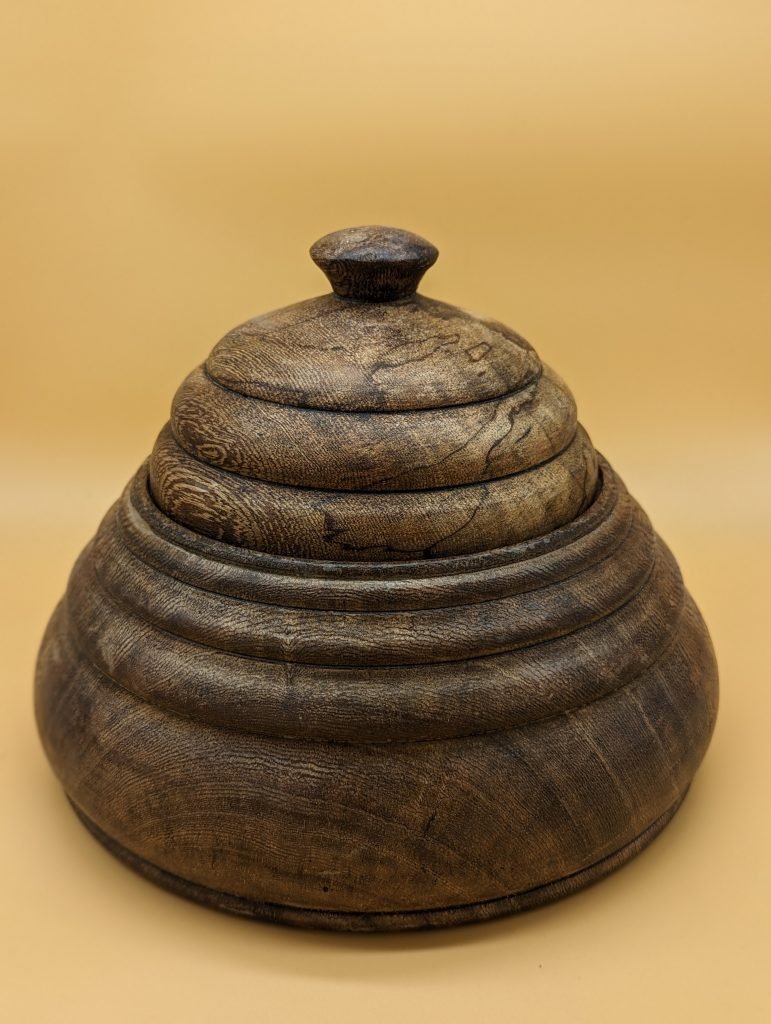 bonbonnière en bois d'acajou