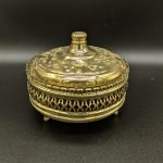 Bonbonnière en cuivre doré